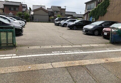 [1323] 用地 高岡市川原本町408番 他7筆