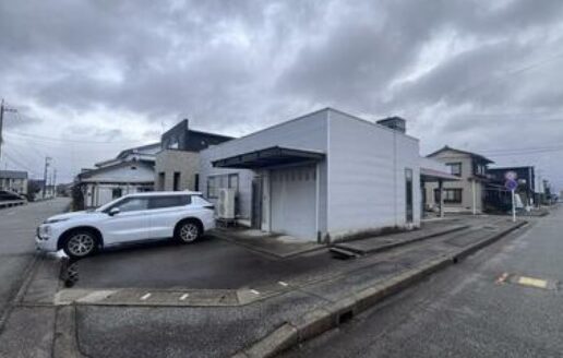 ［1622］事務所 　高岡市東上関720