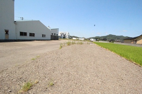 ［1663］用地 　高岡市長慶寺33-1、他2筆